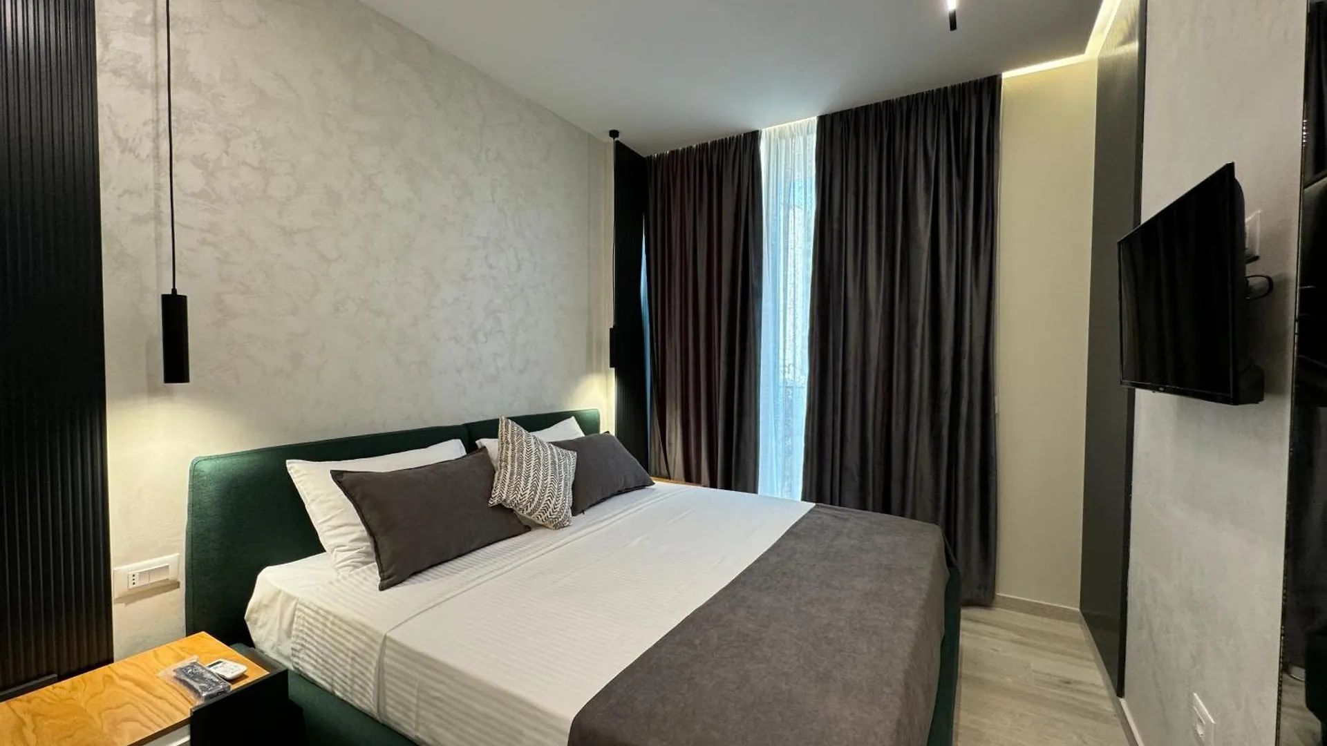 Twins Hotel Vlorë